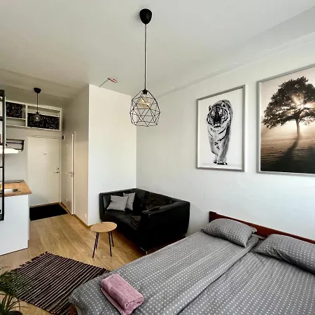 Savi 4 アパート *